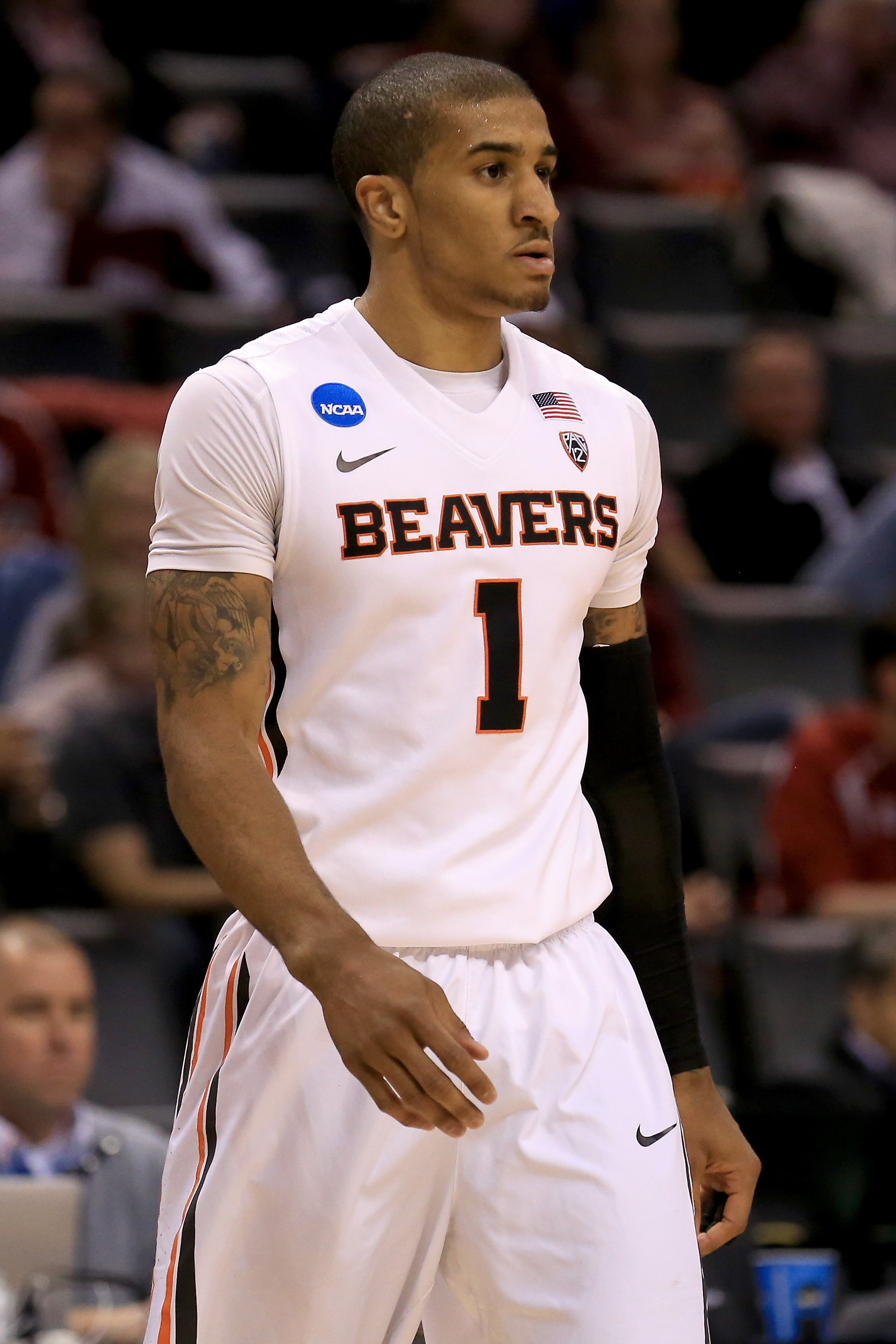 College basketball: Gary Payton II honors father, wears No. 20 on Senior  Night